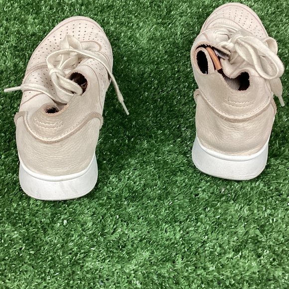 Kenneth Cole Gentle Souls Raina Lite Jogger 7.5 - Picture 5 of 10